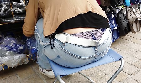 مثل عندما اشهر فيلم سكس لبناني ضربوه في الحمار